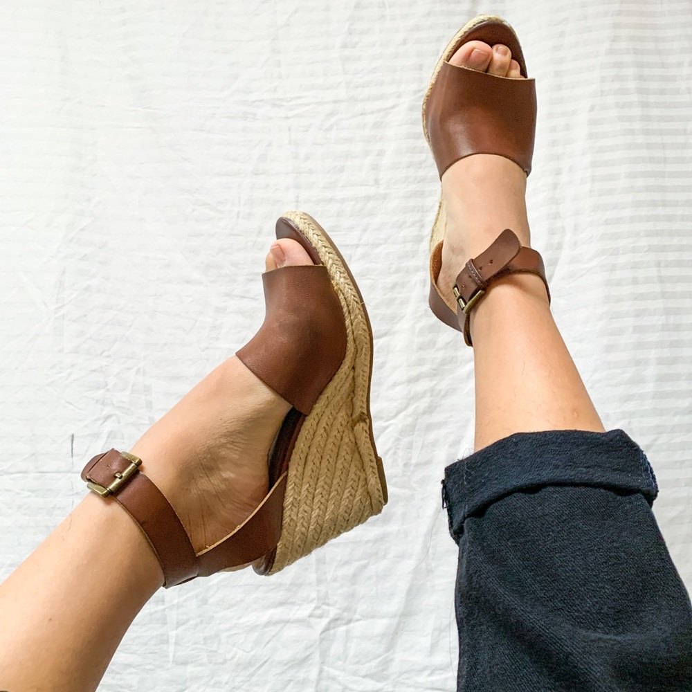 Super trendy summery heels!